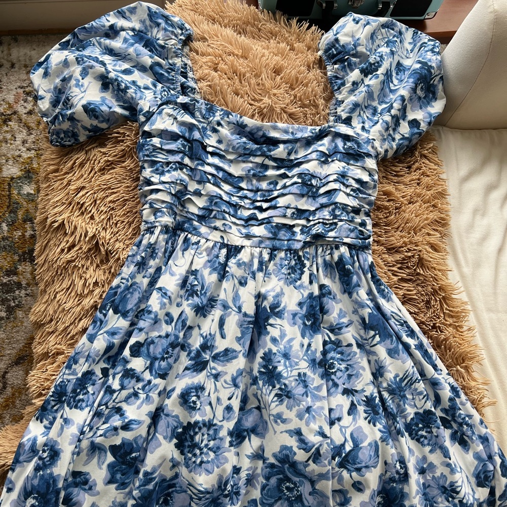 Abercrombie Ruched Puff Sleeve Poplin Midi Dress - blue floral